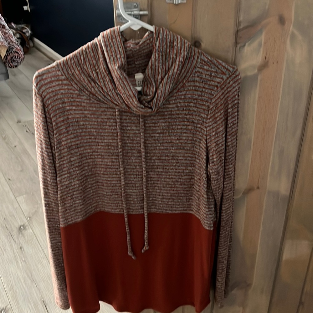 Flamingo brand. Size medium. Worn couple times. Good condition